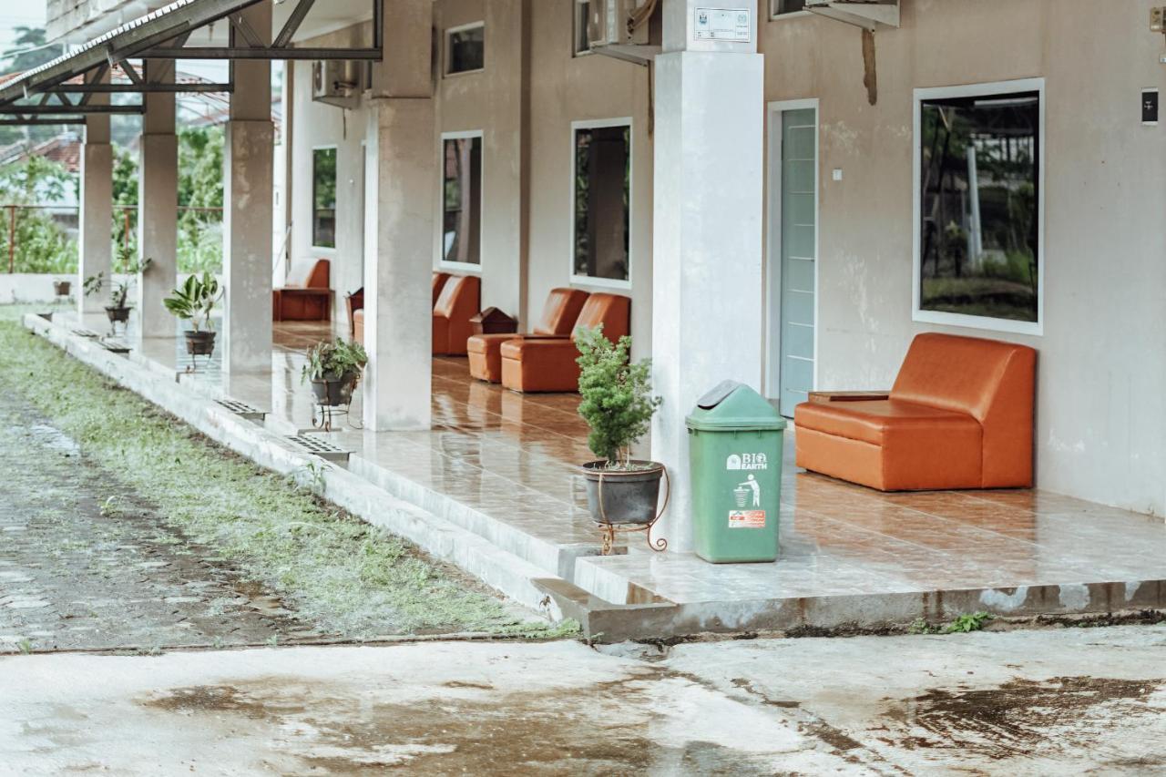 Pondok Kelapa Homestay Lampung Mitra Reddoorz باندار لامبونغ المظهر الخارجي الصورة